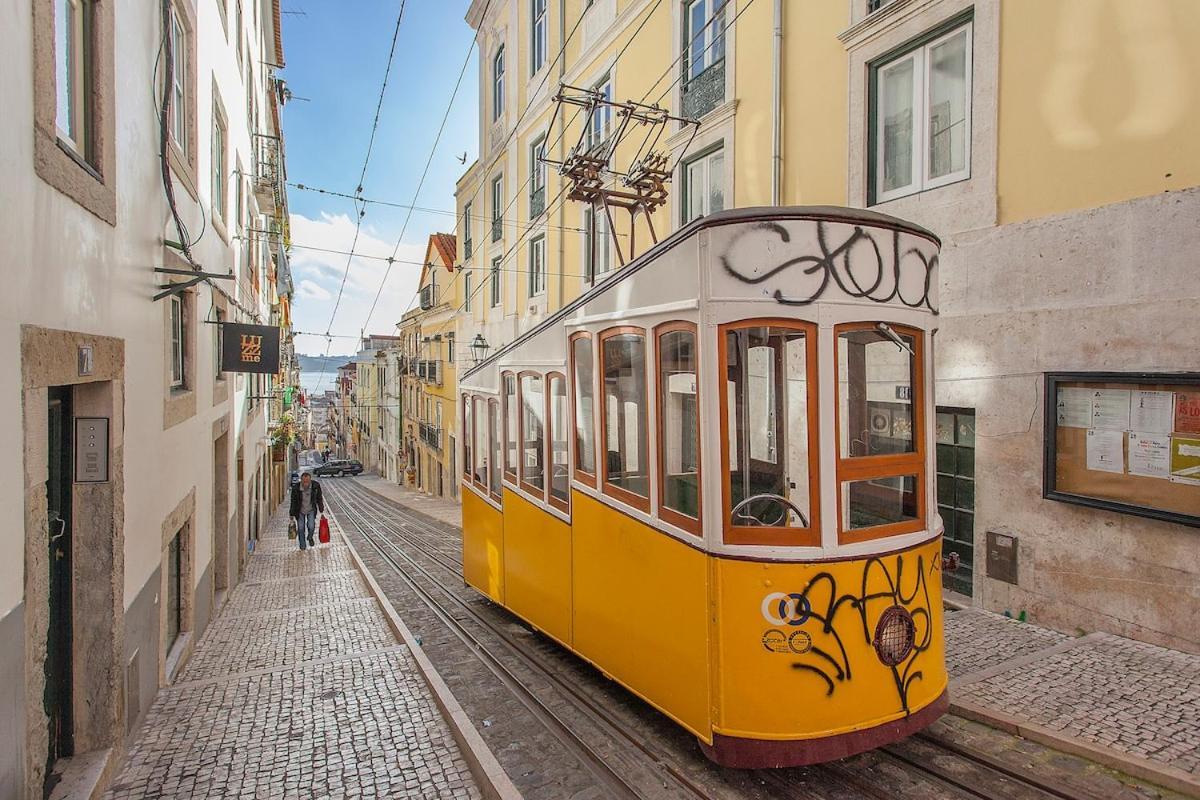 Apartamento Terrace At Typical Bica And Chiado